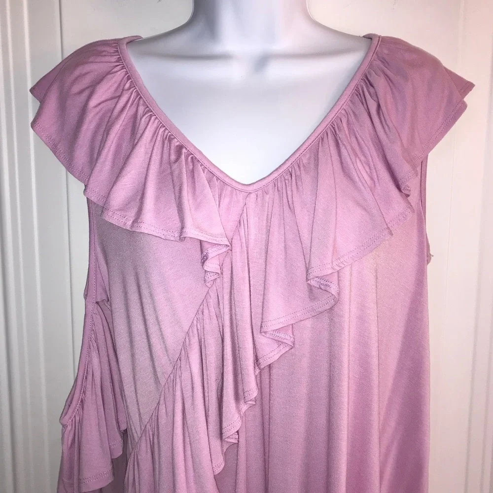 Chic Lilac Ruffle Blouse - Picture 8 of 14